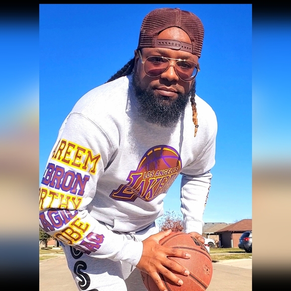 🏆Legends Only🏆 - Picture 3 of 5